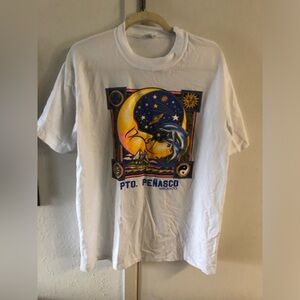 🇲🇽💫Mexican T-Shirt with Moon & Dolphin Design *tee deal- 147A $30 or $25 w/offer